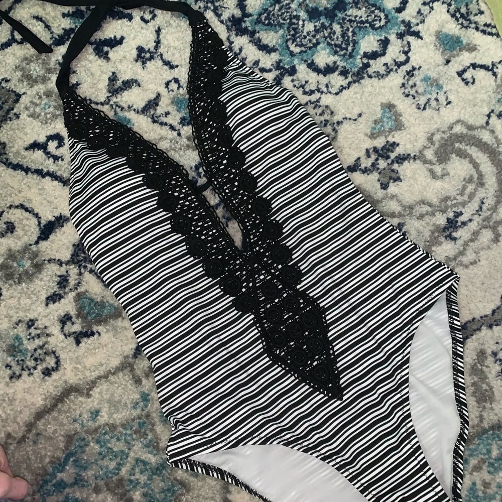 NWT Mossimo swimsuit